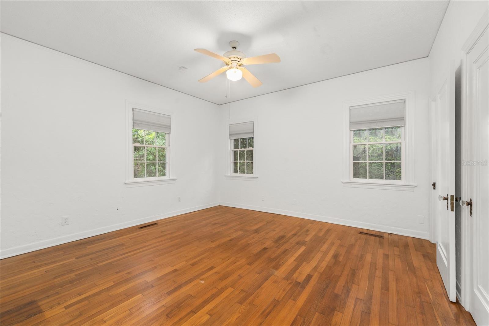 717 Ne Boulevard Property Photo 15