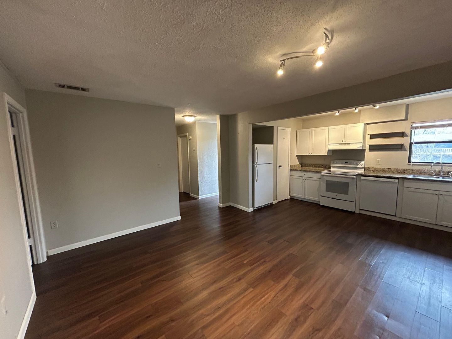 2811 Sw Archer Rd #c-18 Property Photo 5