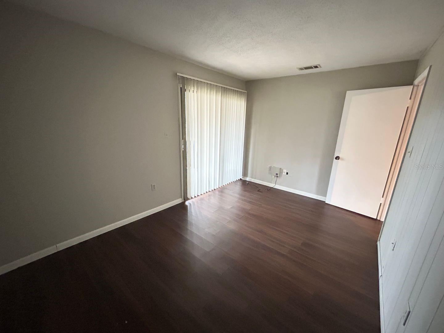 2811 Sw Archer Rd #c-18 Property Photo 15