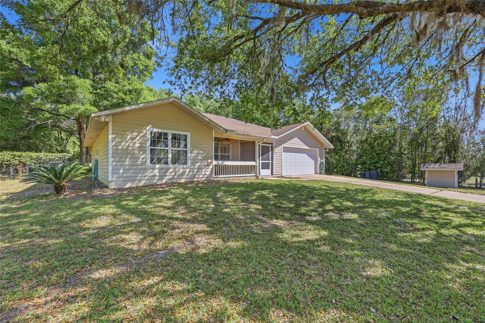 347 Ashley St Property Photo 2