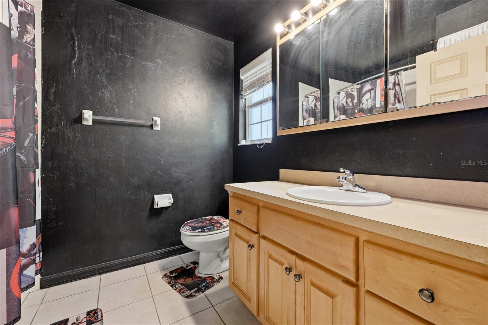 347 Ashley St Property Photo 15
