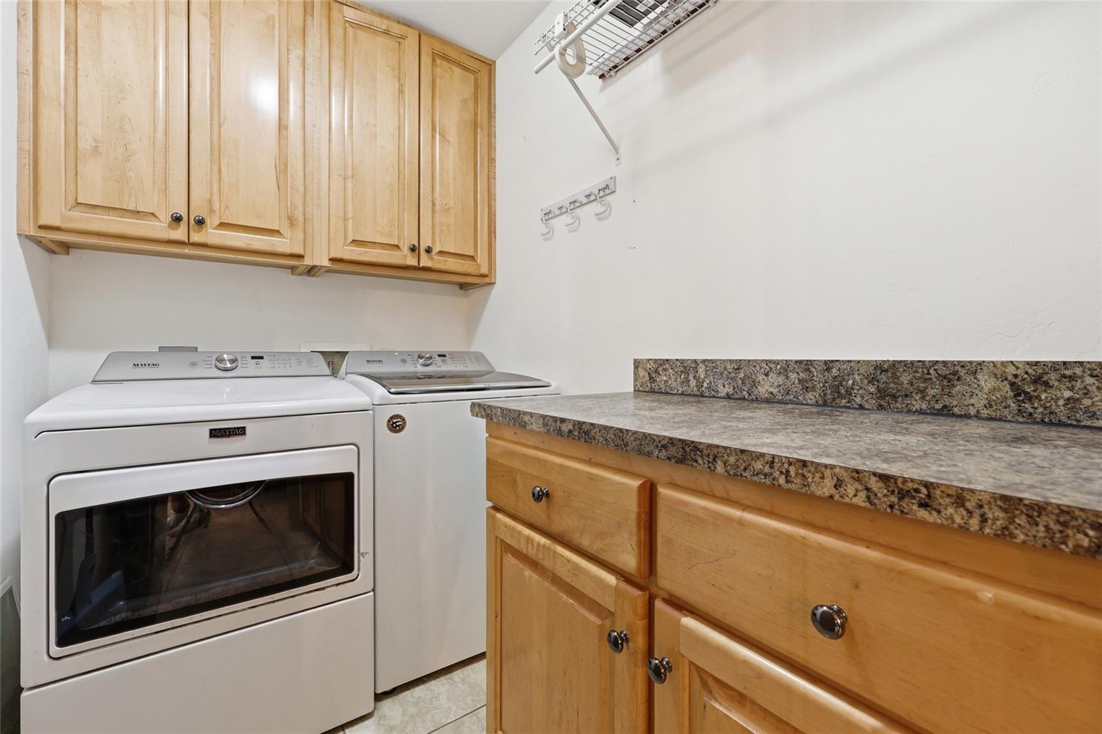 347 Ashley St Property Photo 21