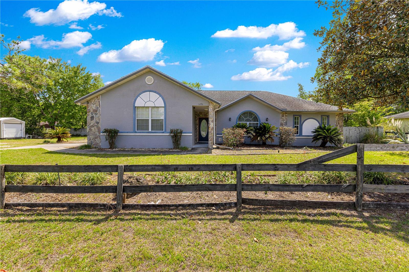 1090 Nw 67th Pl Property Photo 1