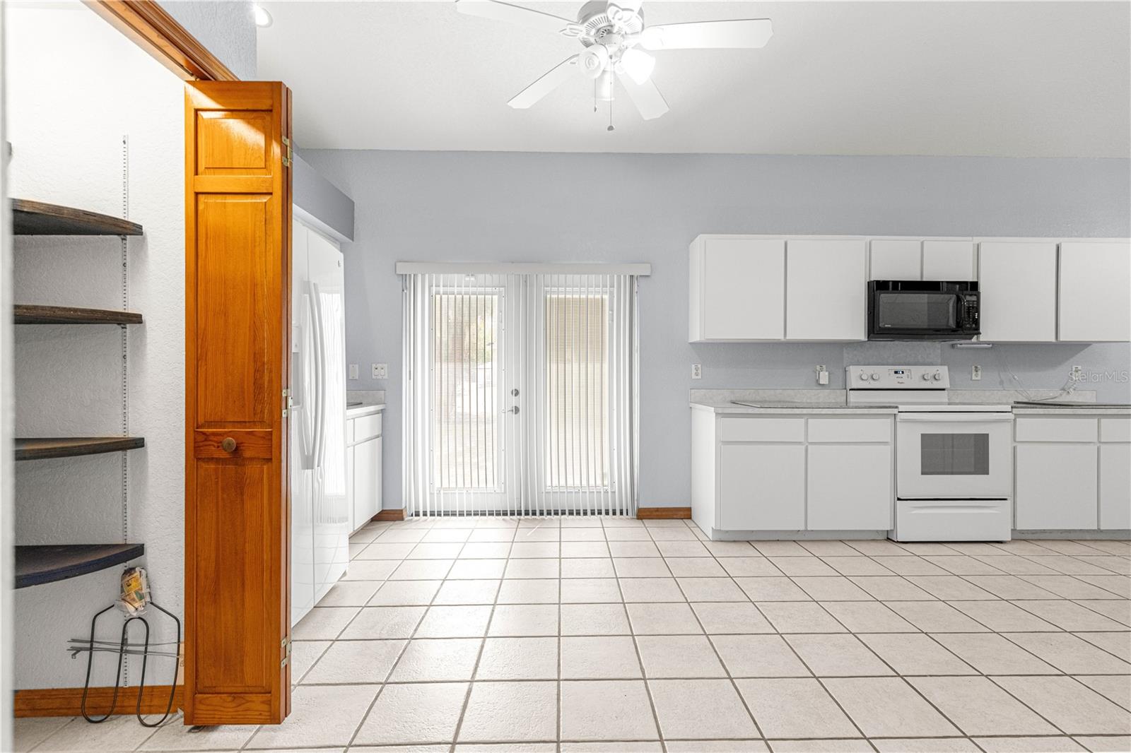 1090 Nw 67th Pl Property Photo 9