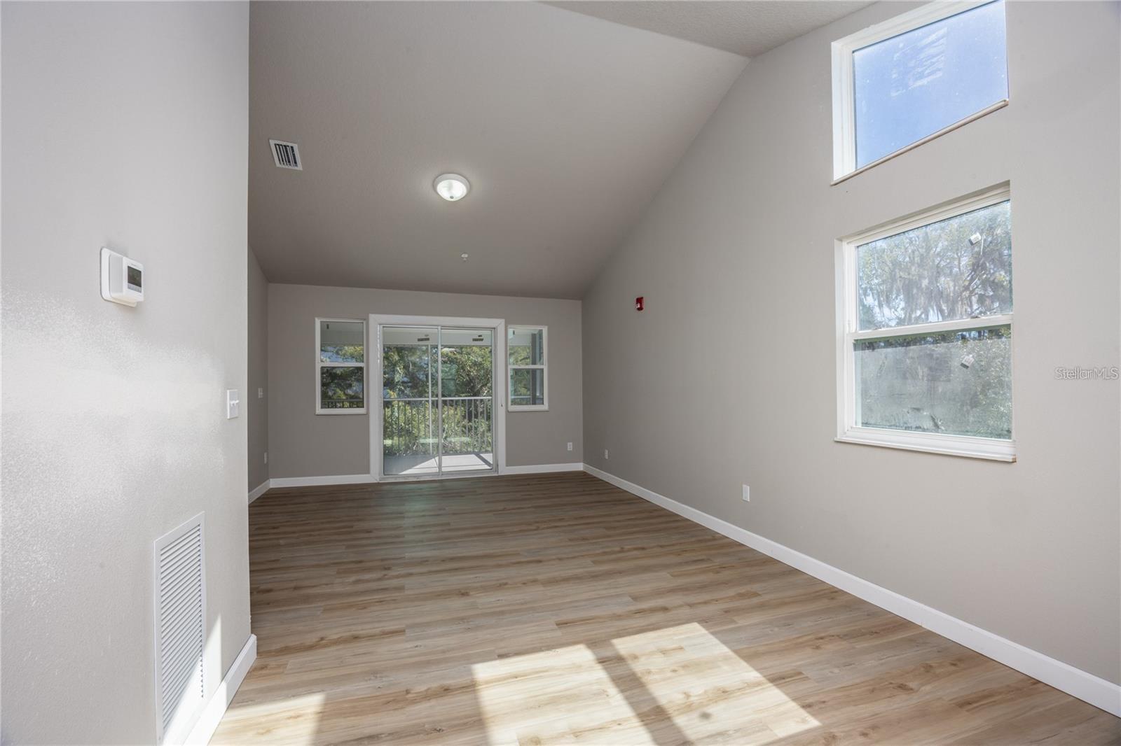 6519 W Newberry Rd #412 Property Photo 5