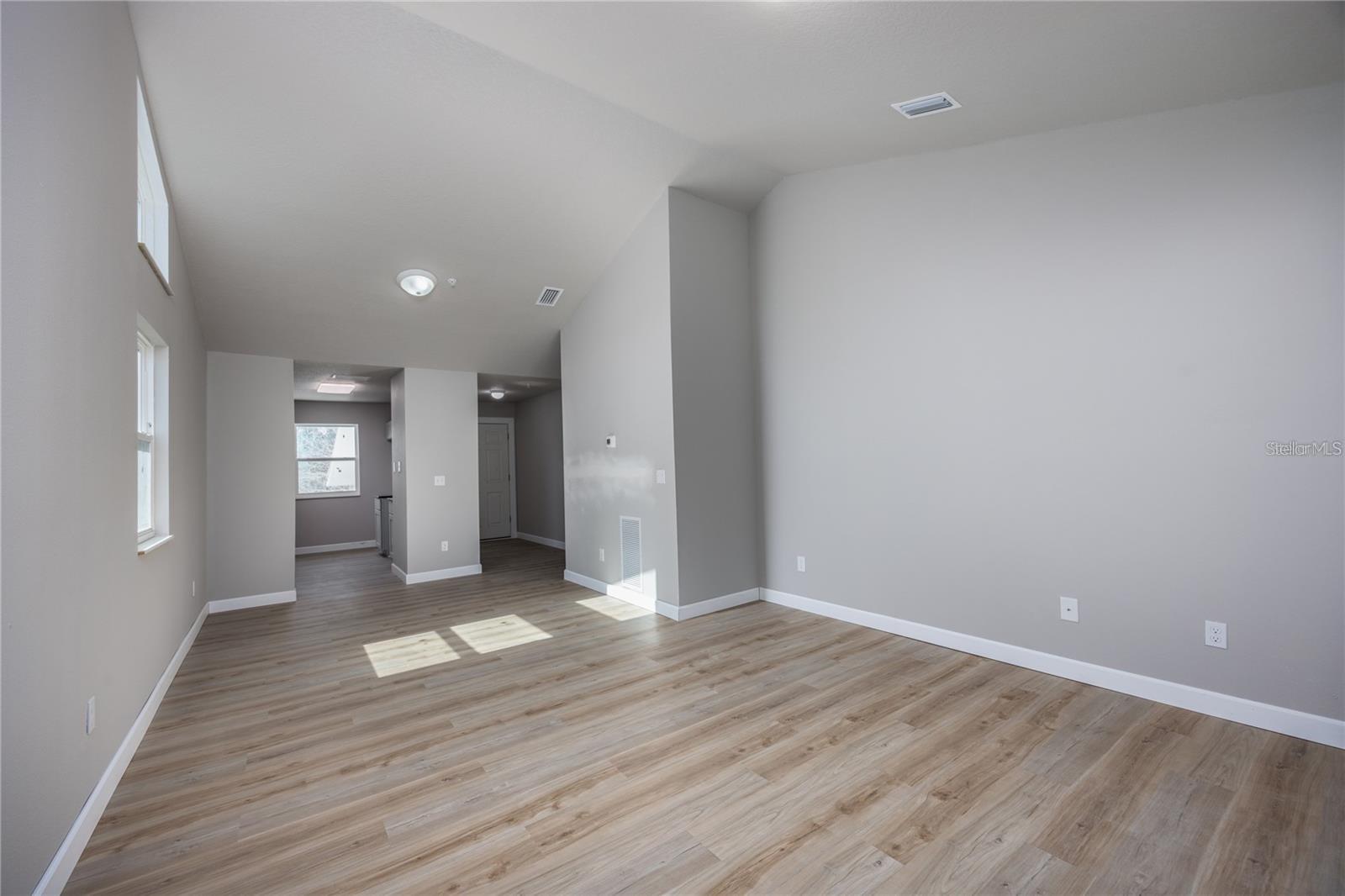 6519 W Newberry Rd #412 Property Photo 8