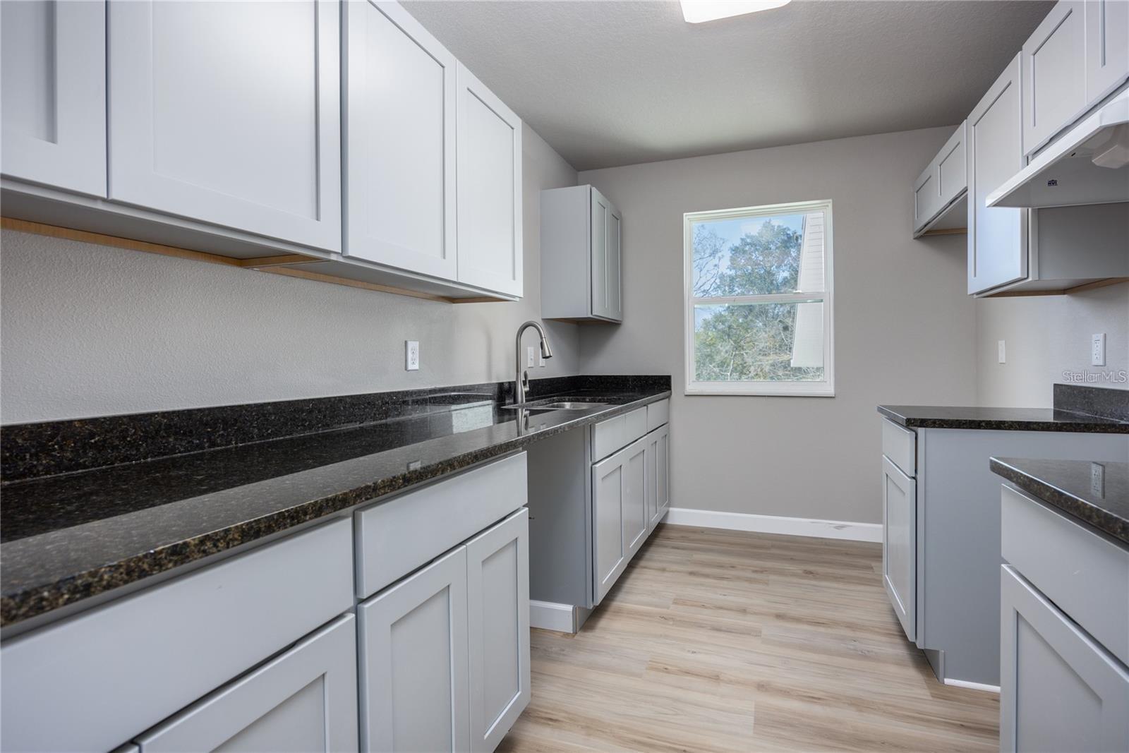 6519 W Newberry Rd #412 Property Photo 10