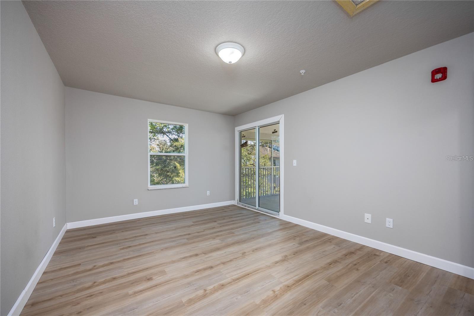 6519 W Newberry Rd #412 Property Photo 14