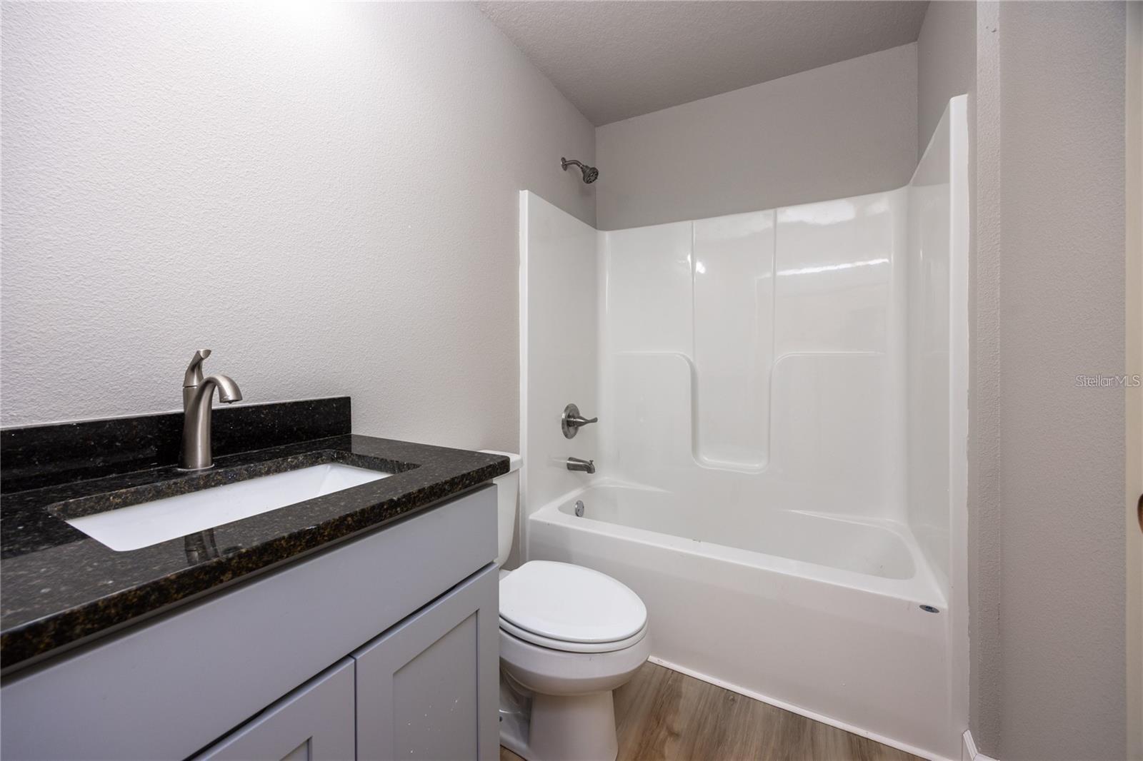 6519 W Newberry Rd #412 Property Photo 16