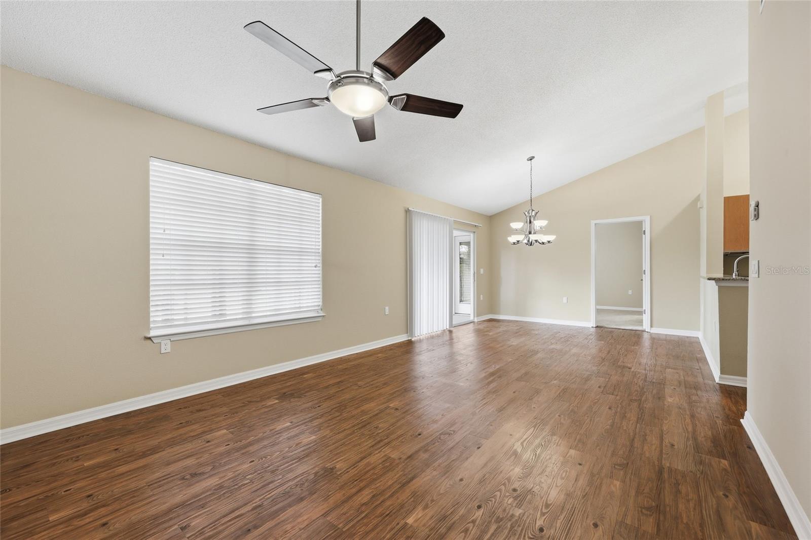 10000 Sw 52nd Ave #b6 Property Photo 7