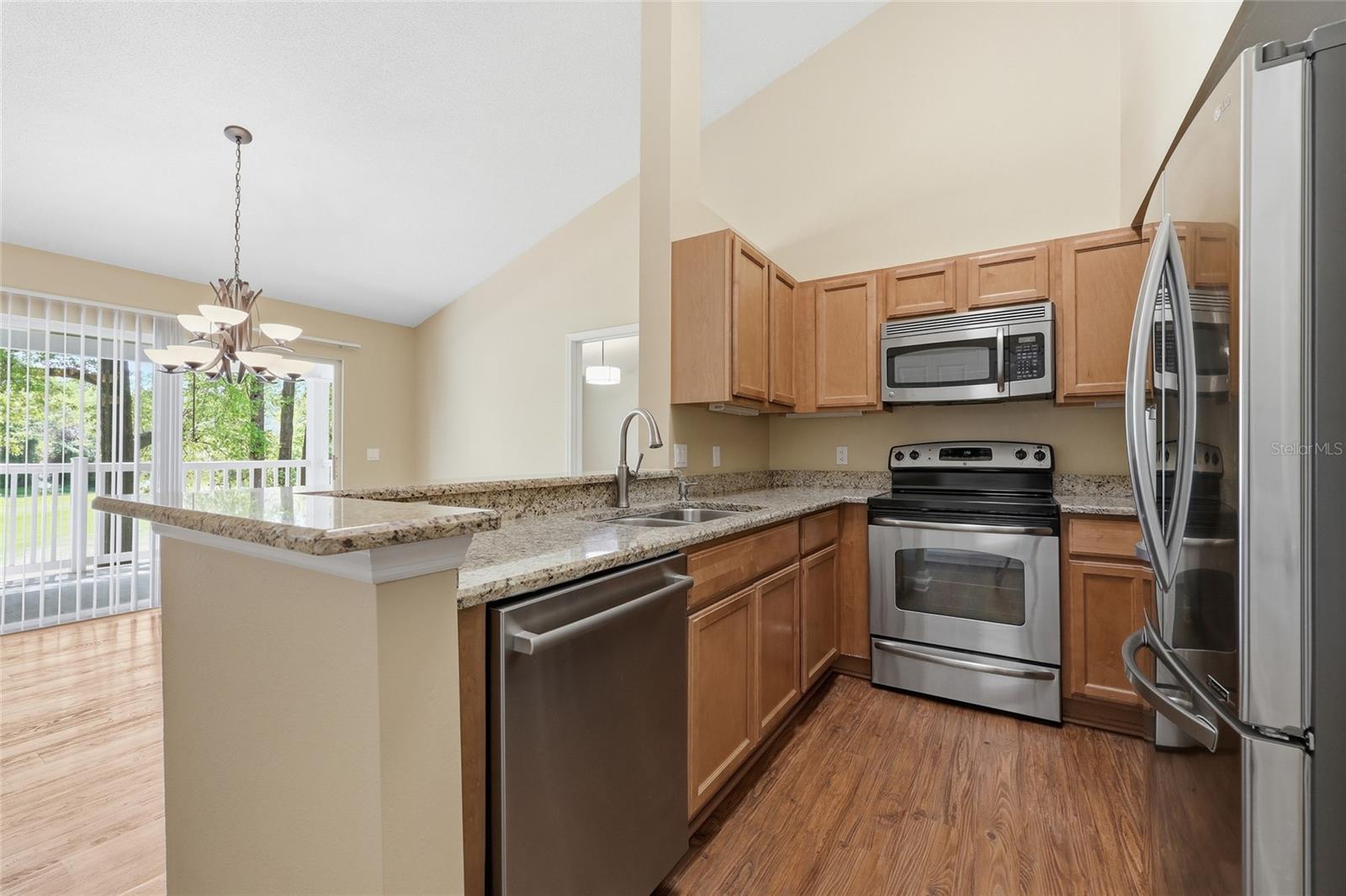 10000 Sw 52nd Ave #b6 Property Photo 9