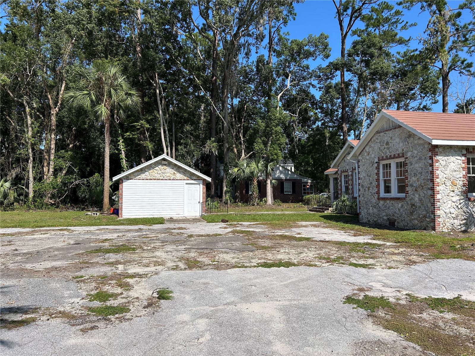 1008 Nw 13th St Property Photo 4