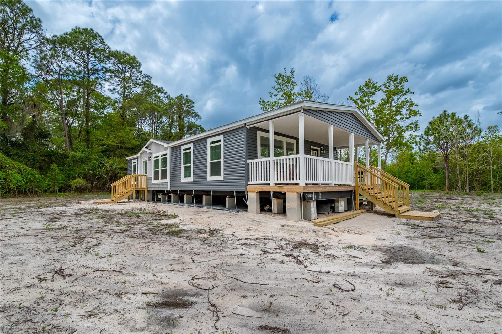 14823 Se County Road 100a Property Photo 4