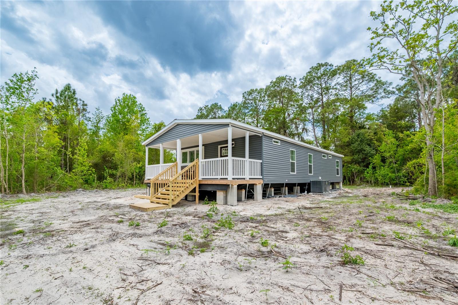 14823 Se County Road 100a Property Photo 5