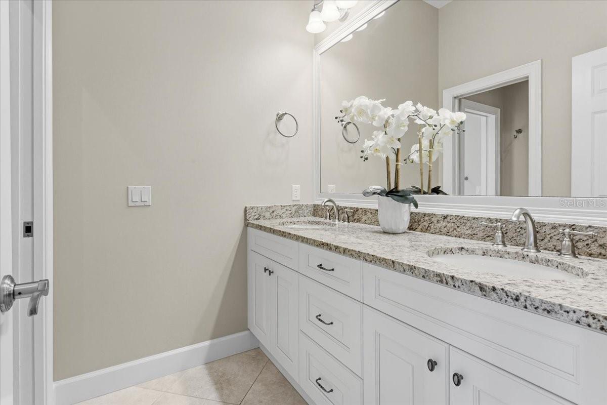 10401 Nw 153rd Ter Property Photo 52