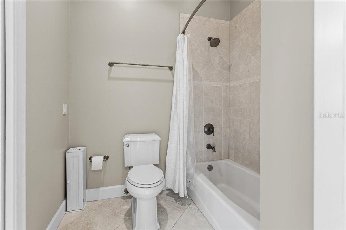 10401 Nw 153rd Ter Property Photo 54