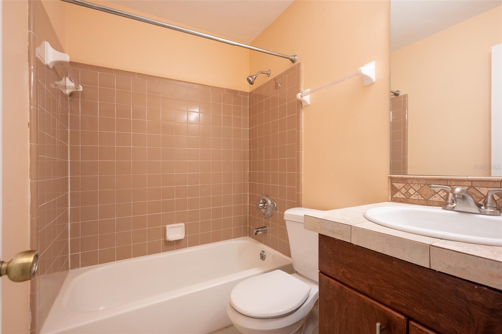 3409 Nw 52nd Ter Property Photo 15