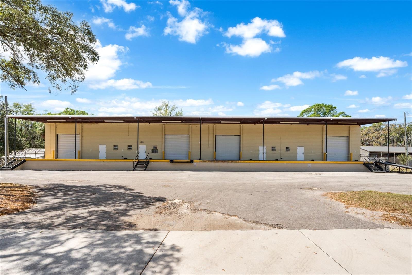 1030 Se 4th St Property Photo 10