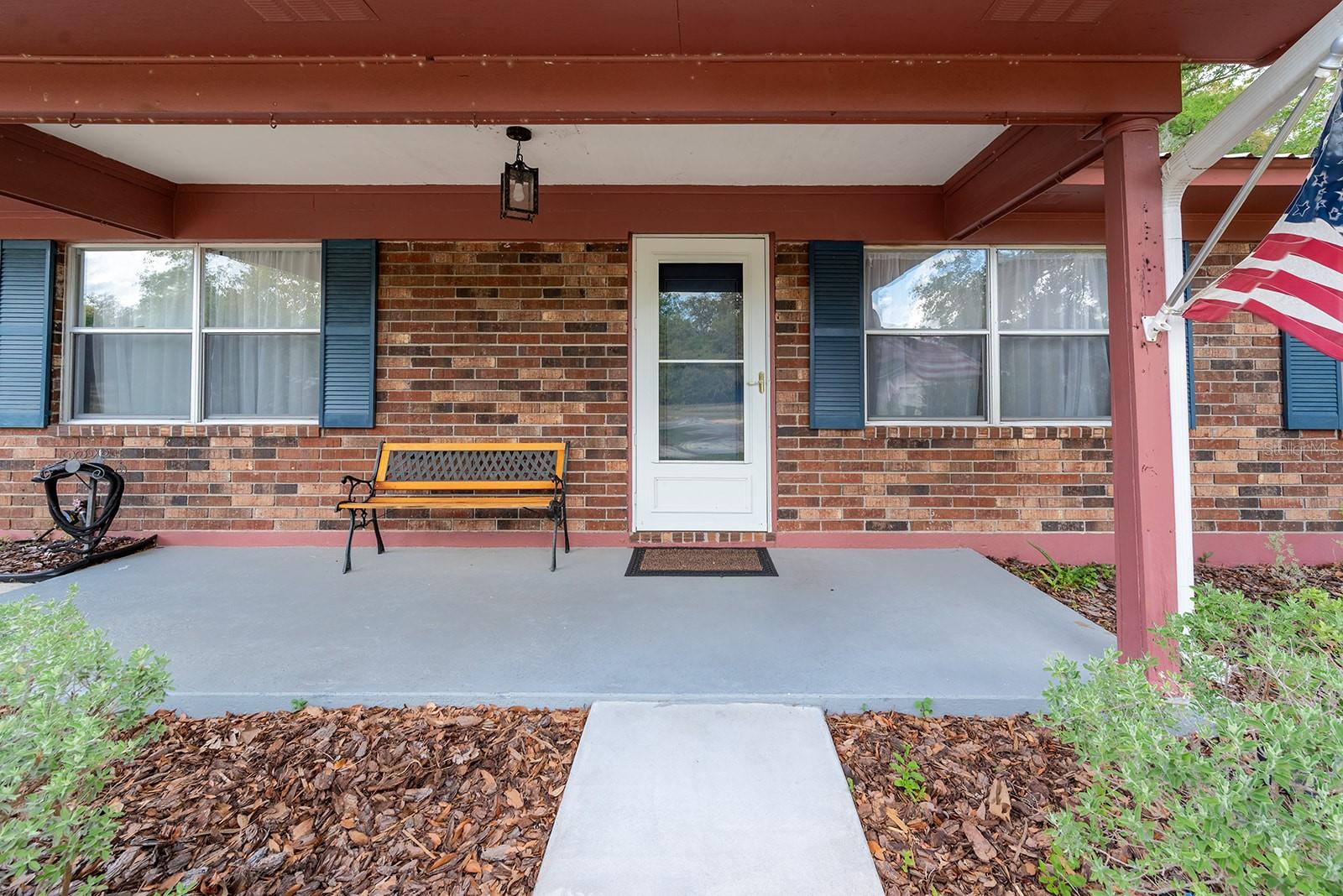 102 Swans Nest Cir Property Photo 6
