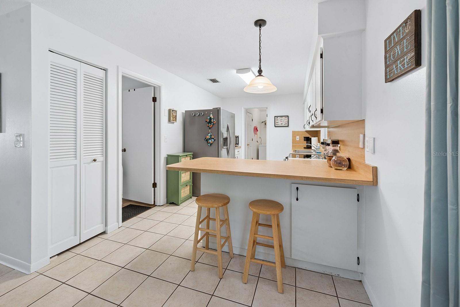 102 Swans Nest Cir Property Photo 12