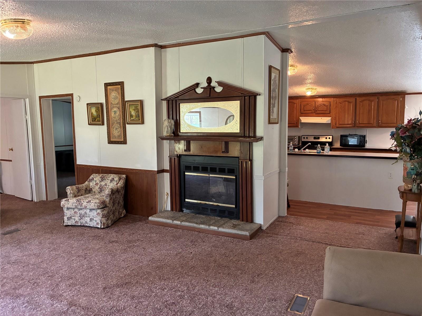 109 Greenwood Rd Property Photo 6
