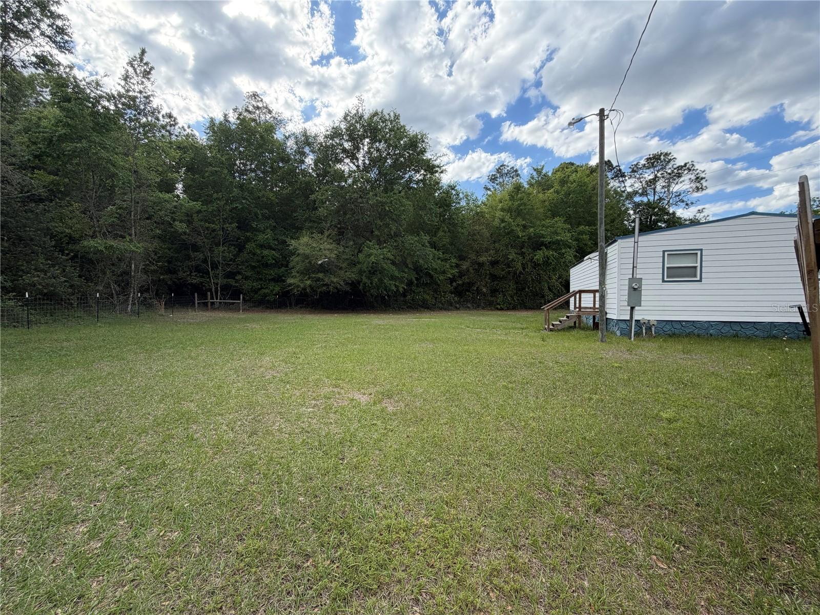 683 N Court St Property Photo 17