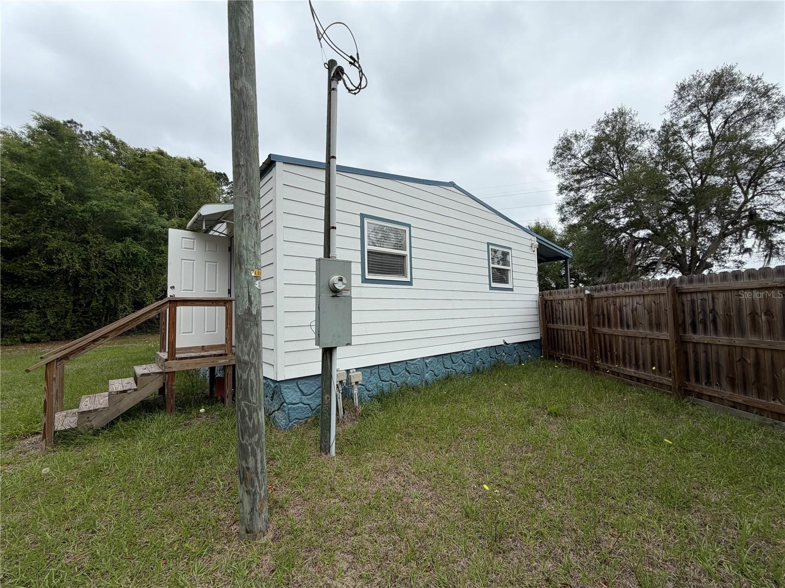 683 N Court St Property Photo 24