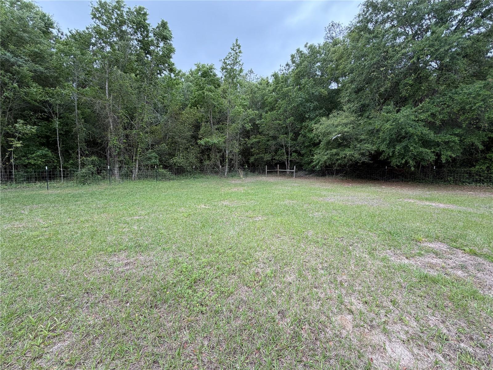 683 N Court St Property Photo 25