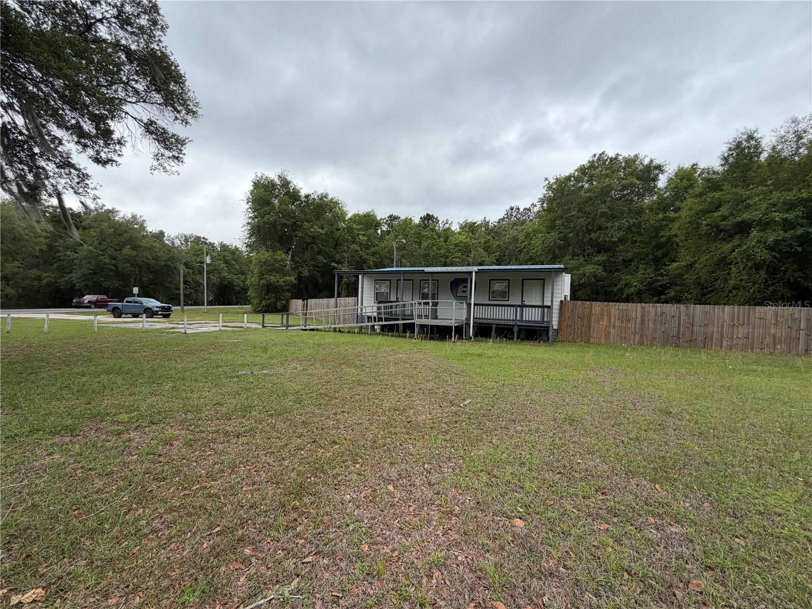 683 N Court St Property Photo 32