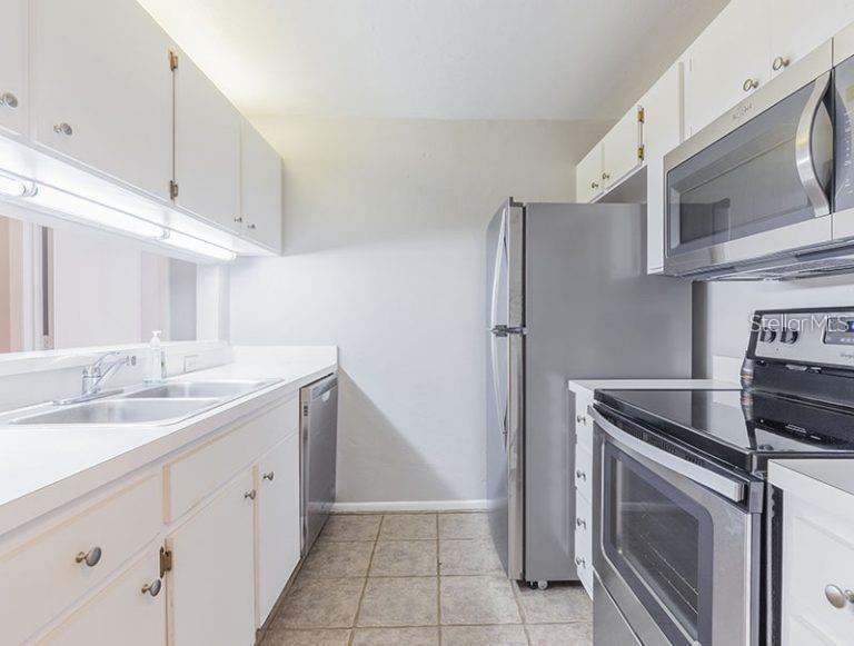4000 Sw 23rd St #4-103 #3 Property Photo 2