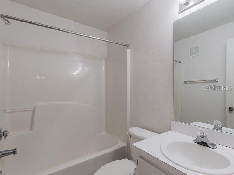 4000 Sw 23rd St #4-103 #3 Property Photo 4