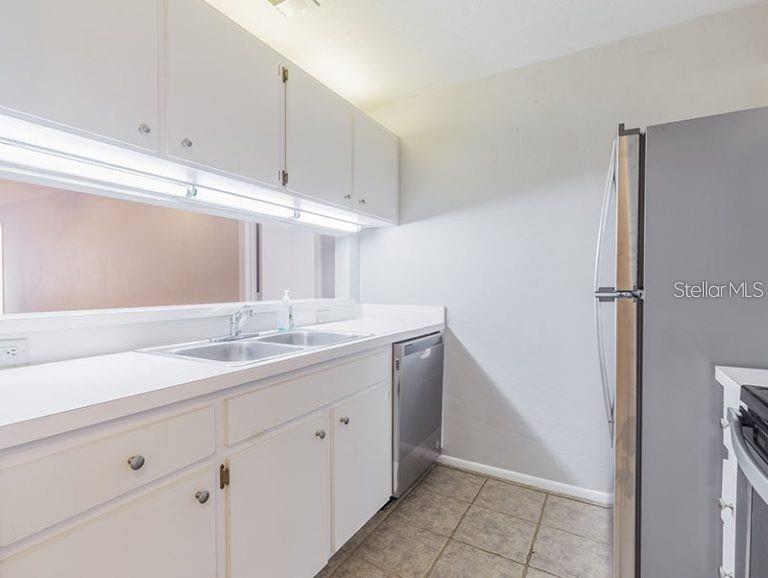 4000 Sw 23rd St #4-103 #3 Property Photo 11