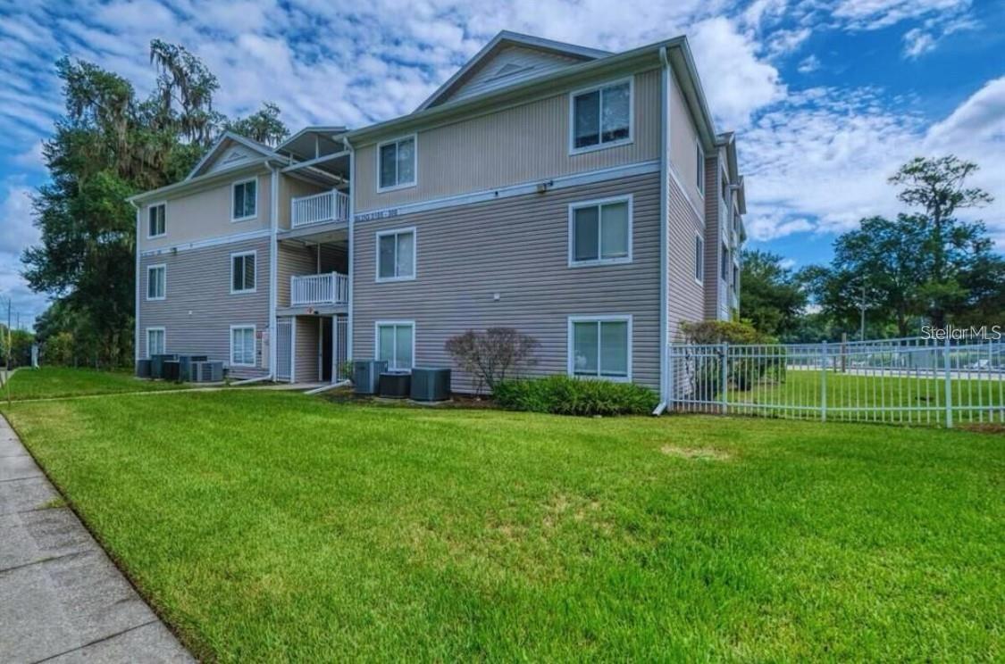 4000 Sw 23rd St #4-103 #3 Property Photo 16