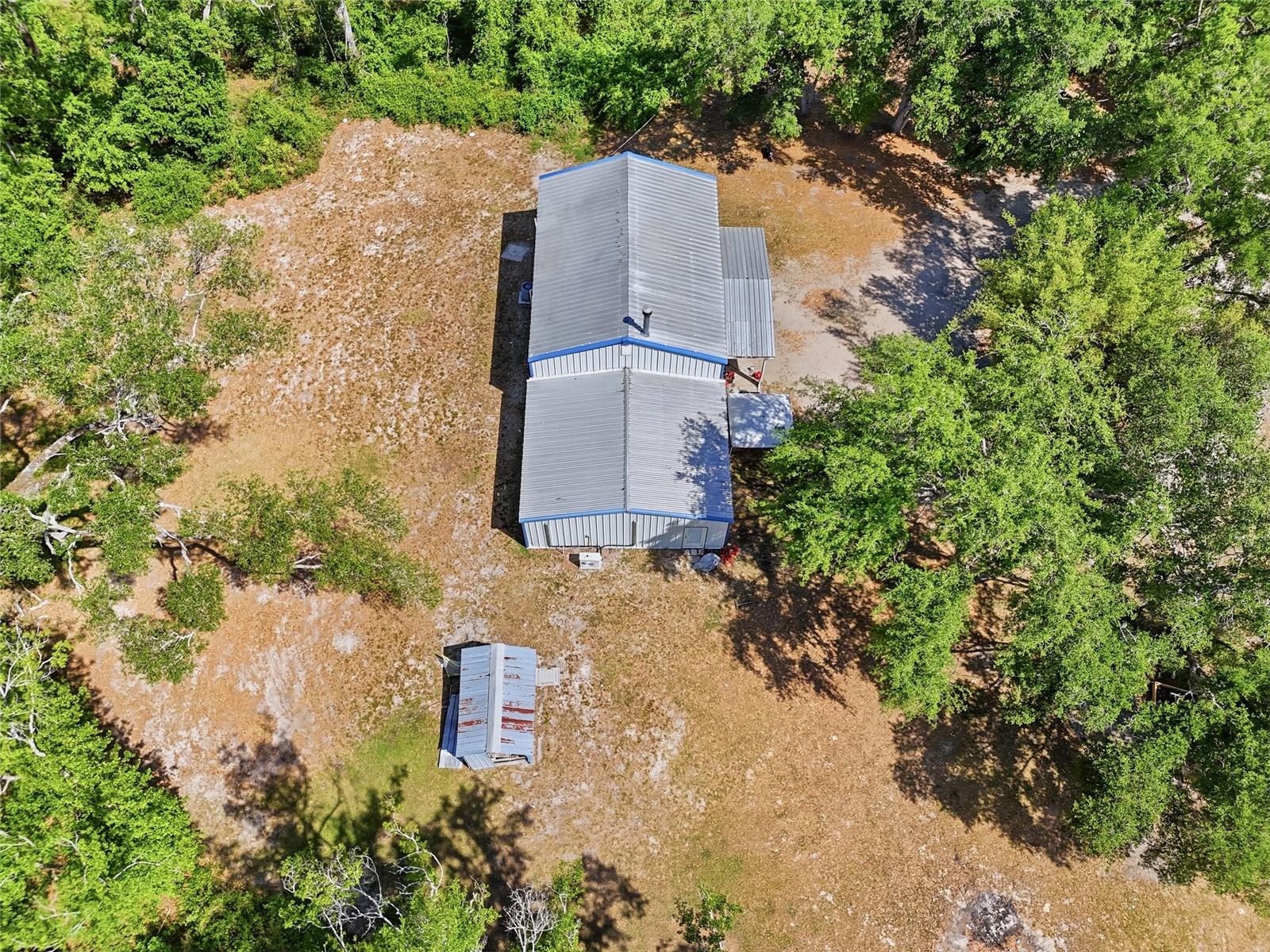 401 Se Falcon Rd Property Photo 10