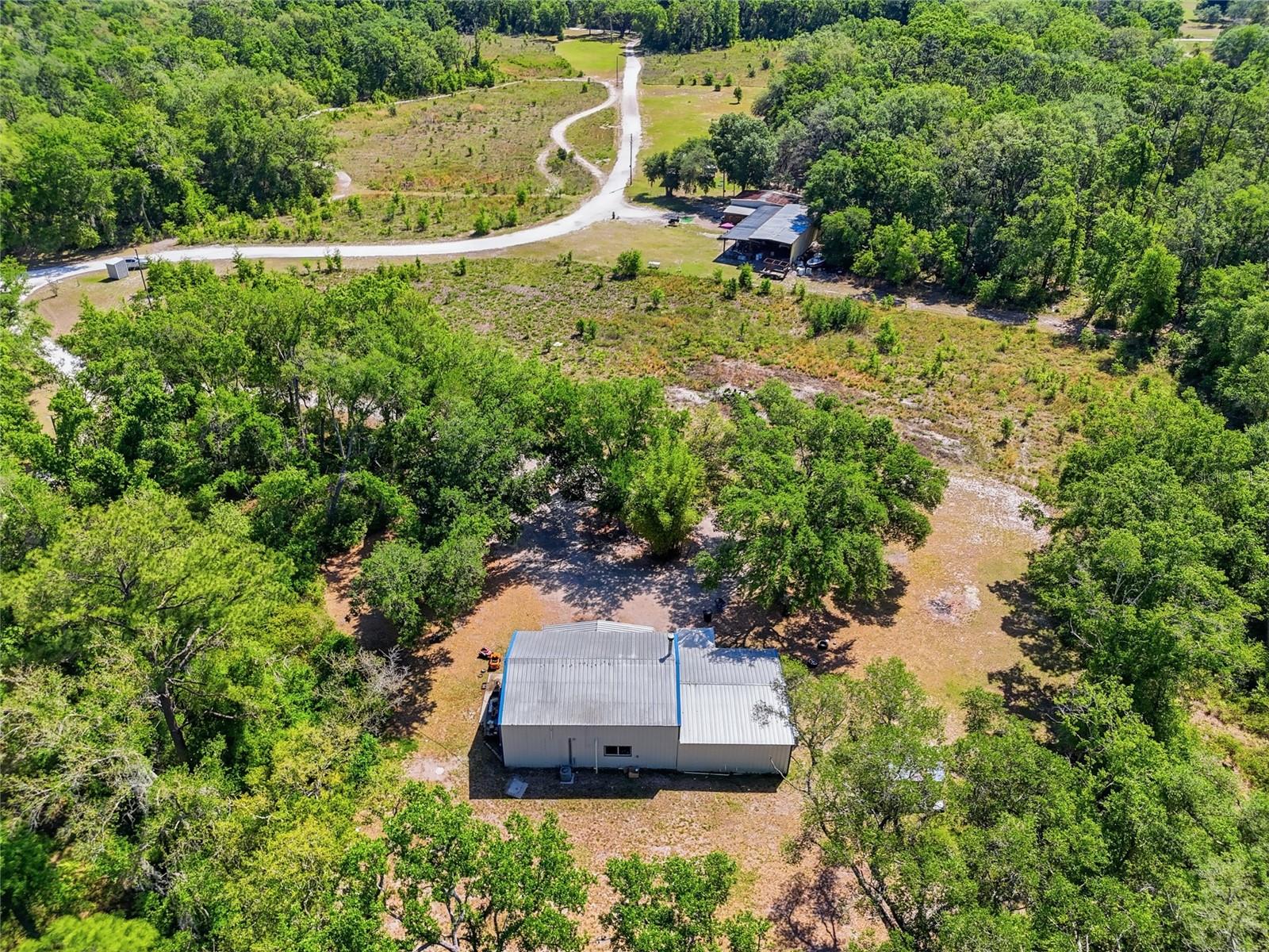 401 Se Falcon Rd Property Photo 11