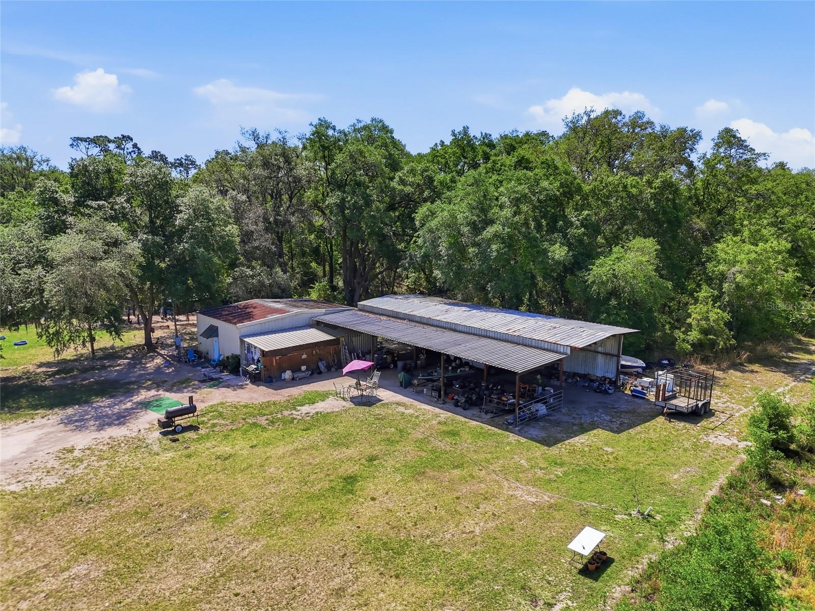 401 Se Falcon Rd Property Photo 13