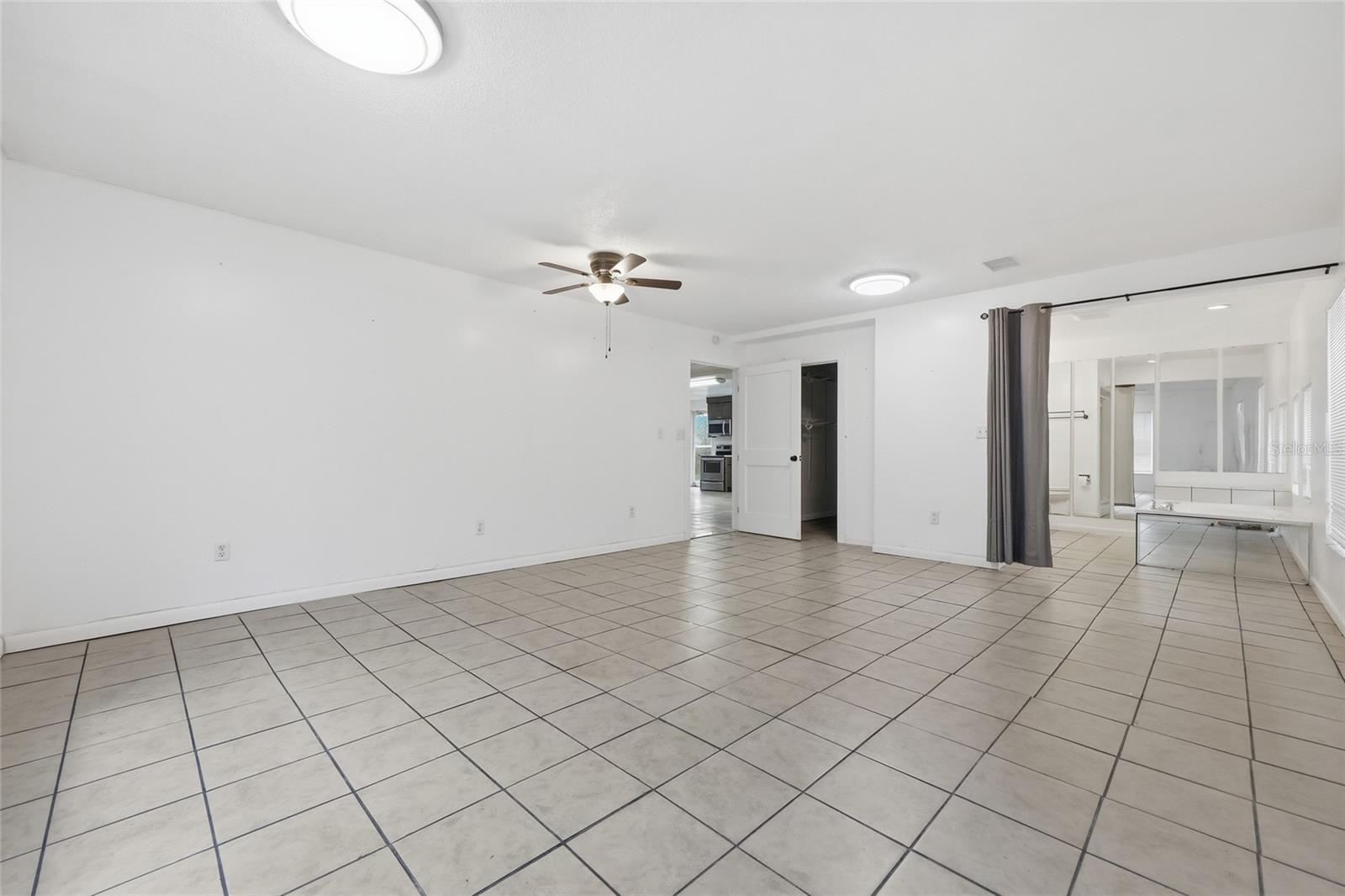 401 Se Falcon Rd Property Photo 59