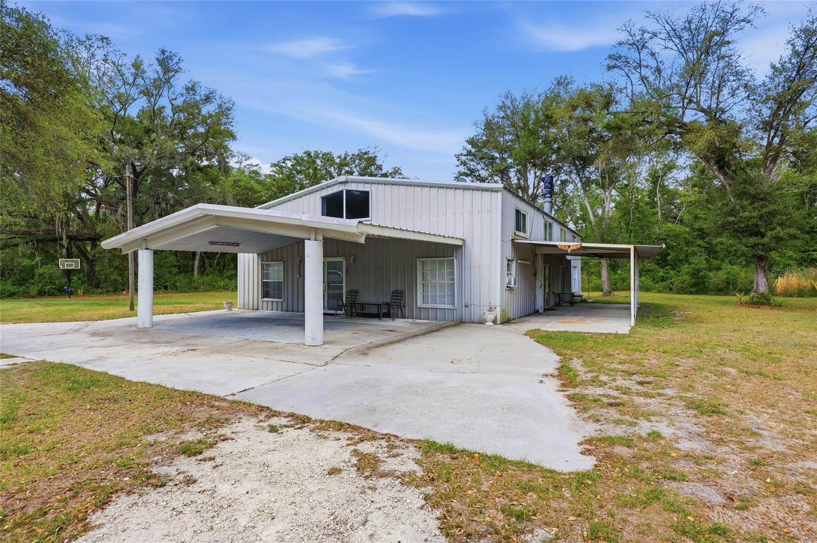 401 Se Falcon Rd Property Photo 63