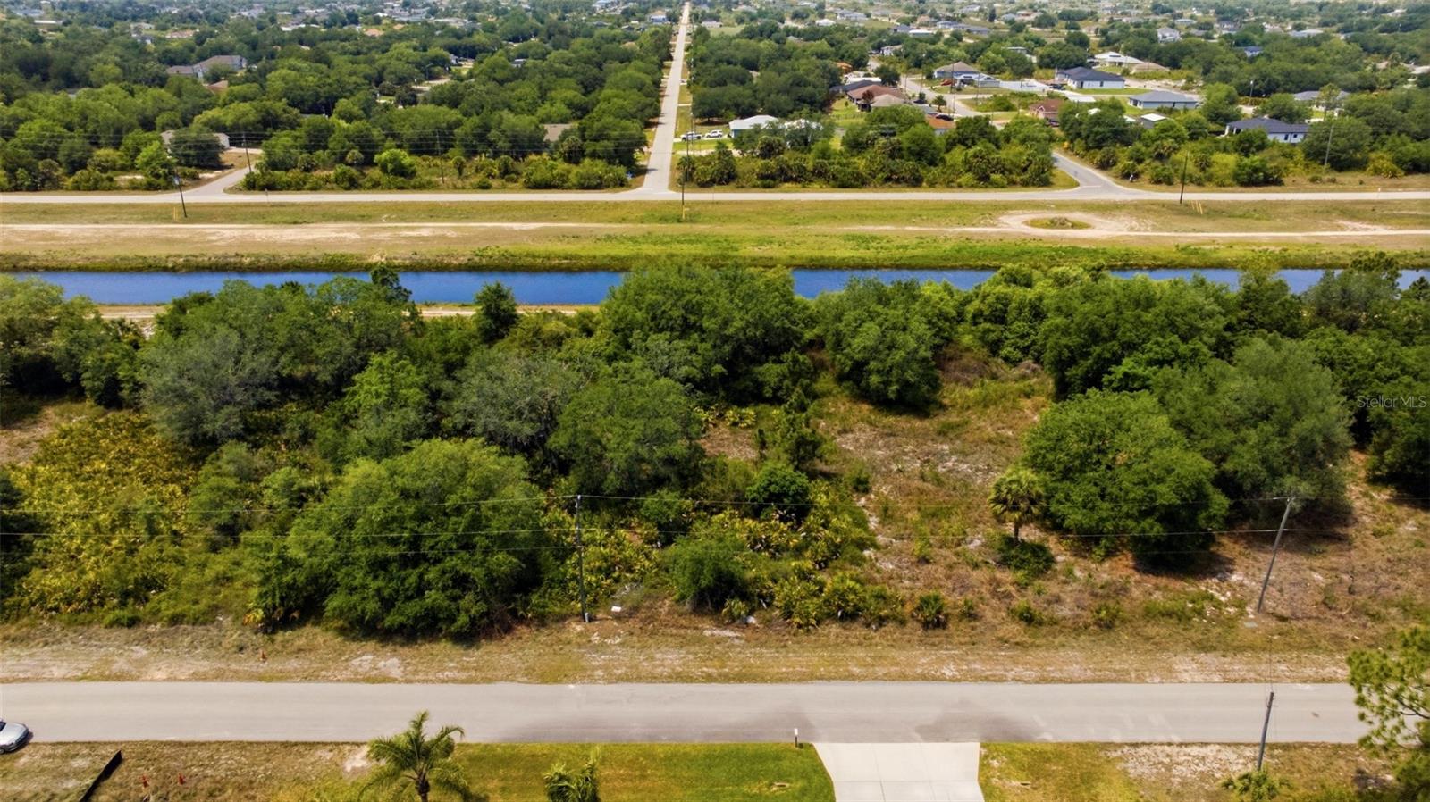 1909 Westboro Loop Property Photo 3