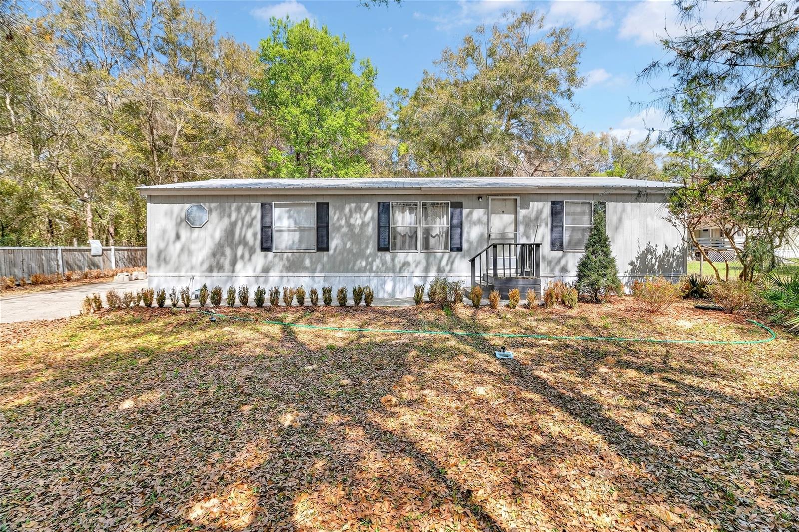 14395 Ne 50th Pl Property Photo 1