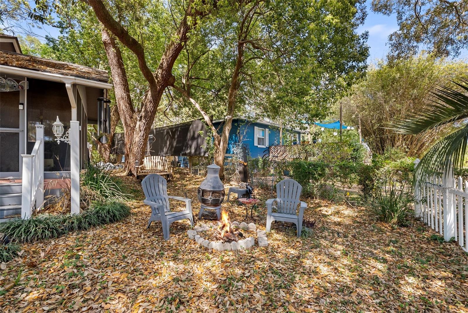 360 Se Lakeview Dr Property Photo 4