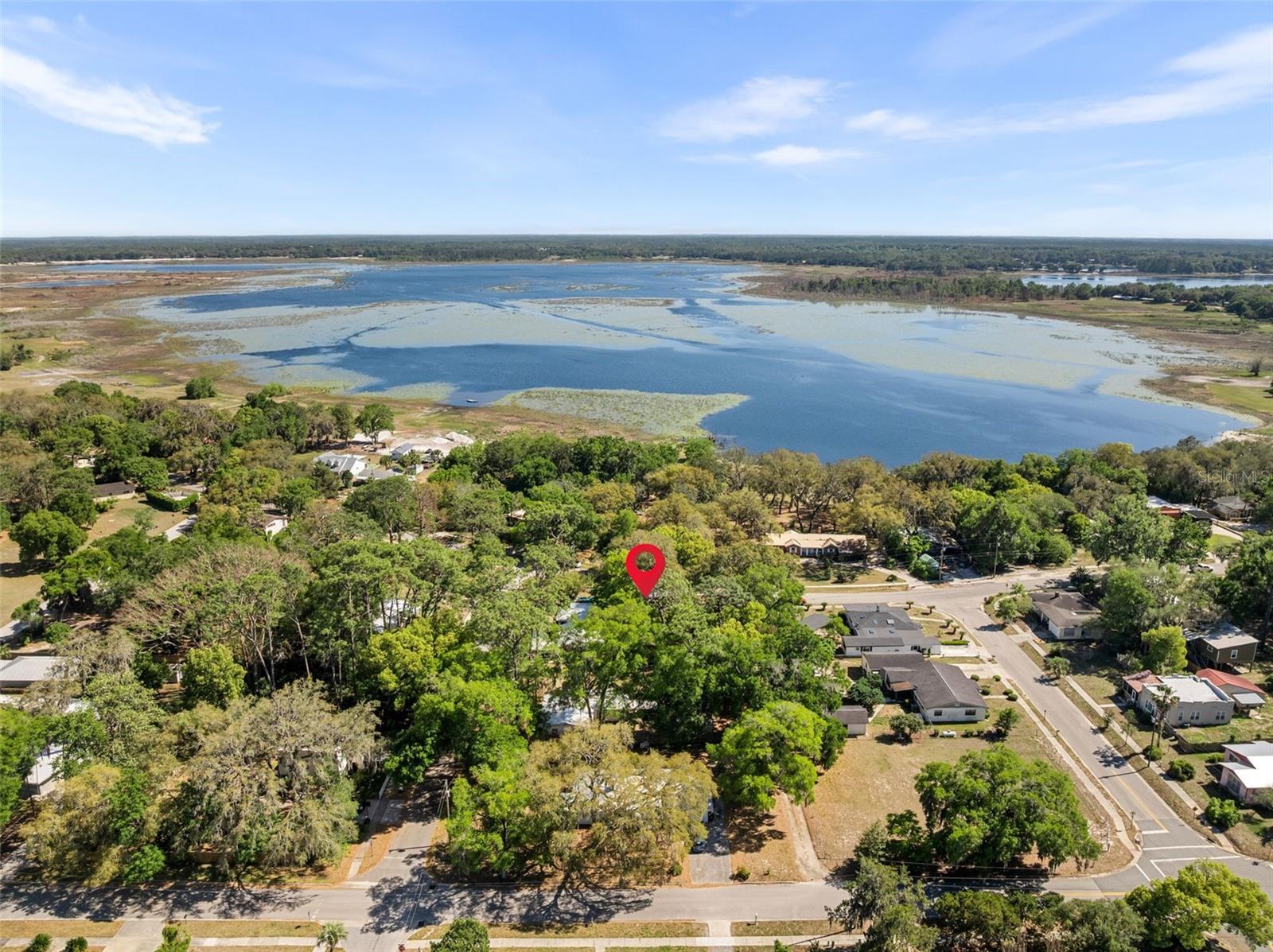 360 Se Lakeview Dr Property Photo 29