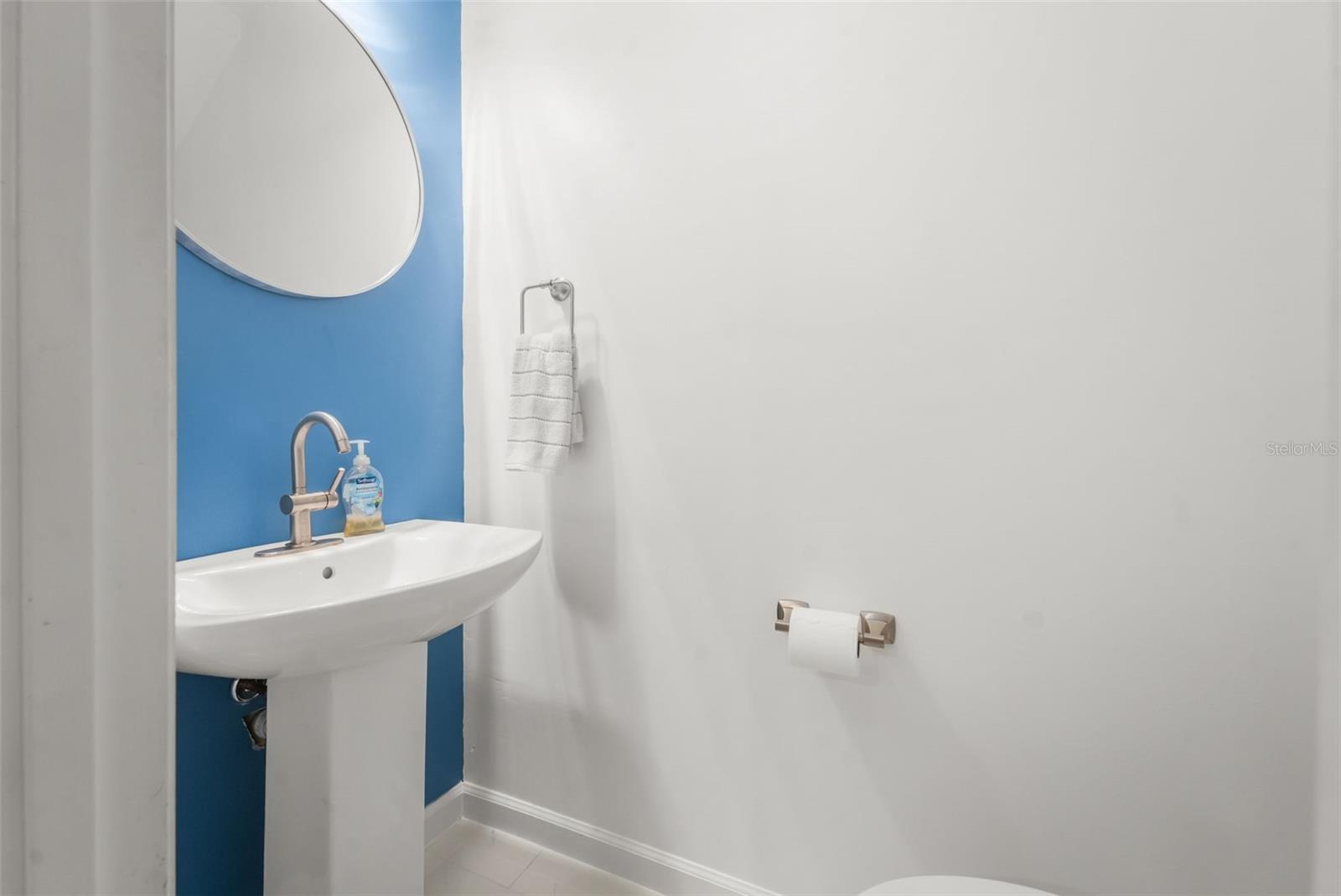 2735 Sw 35th Pl #903 Property Photo 5