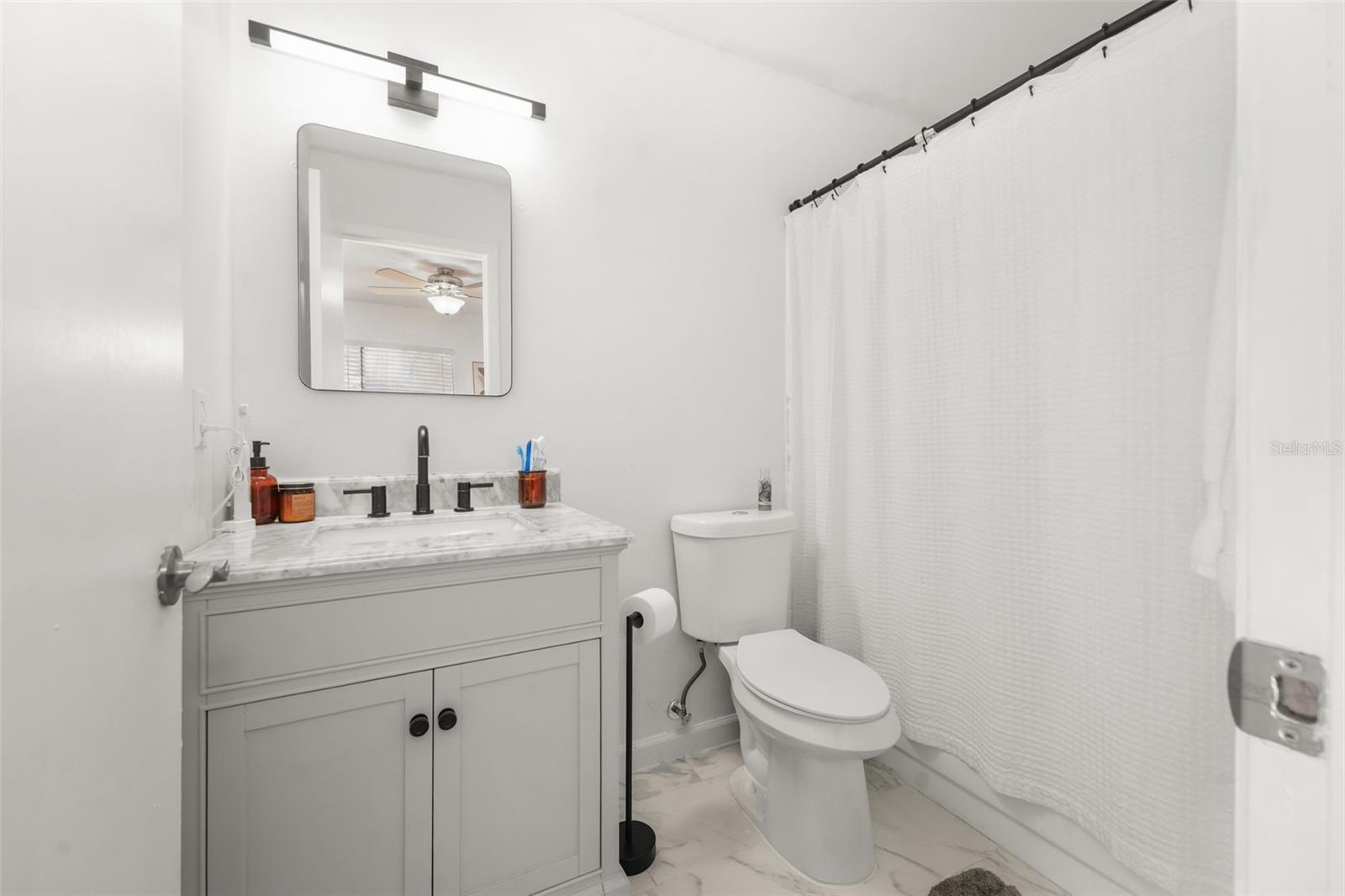 2735 Sw 35th Pl #903 Property Photo 11