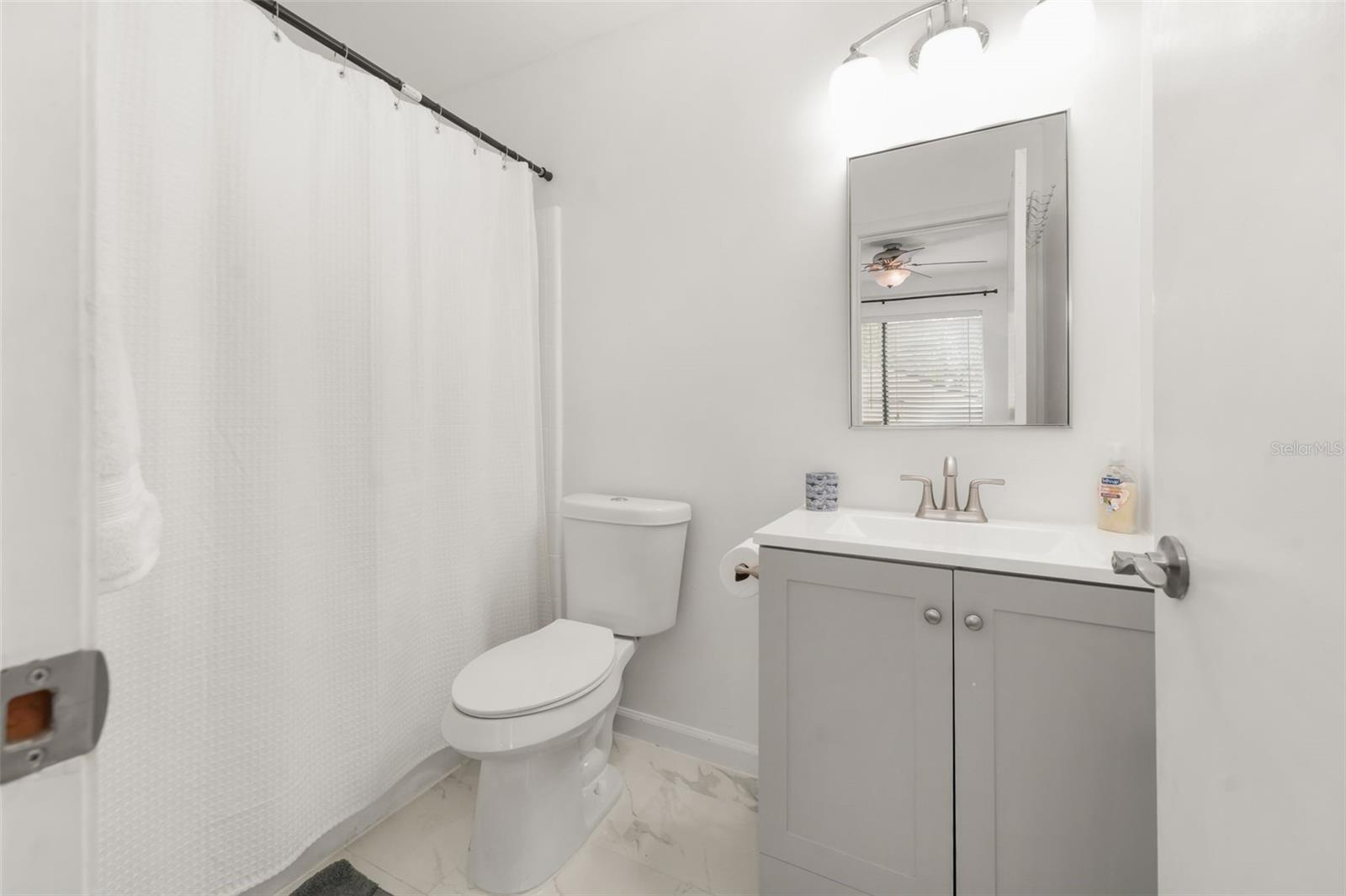 2735 Sw 35th Pl #903 Property Photo 14