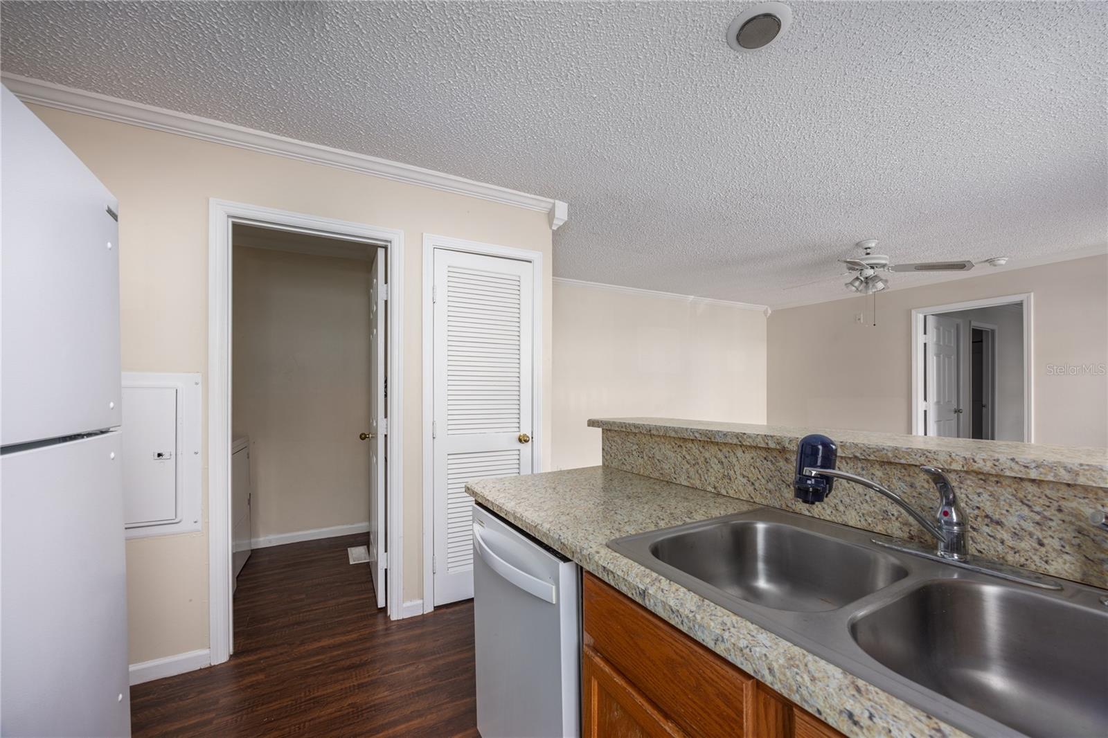 2905 Sw Archer Rd #s4024 Property Photo 11
