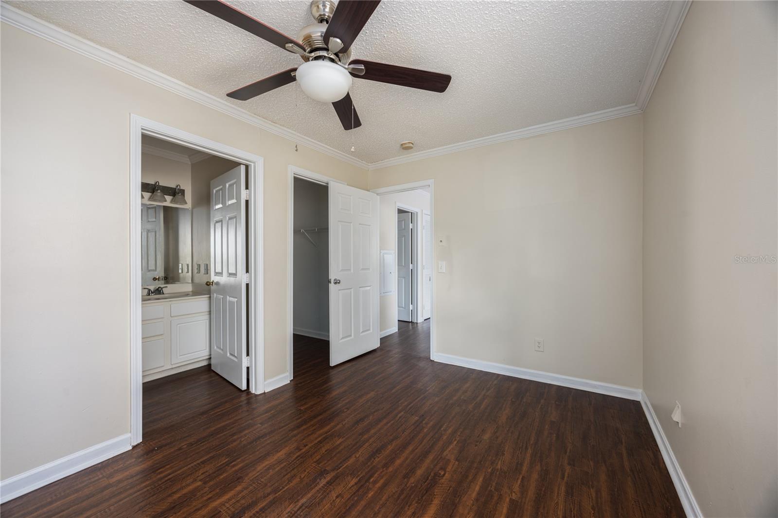 2905 Sw Archer Rd #s4024 Property Photo 14