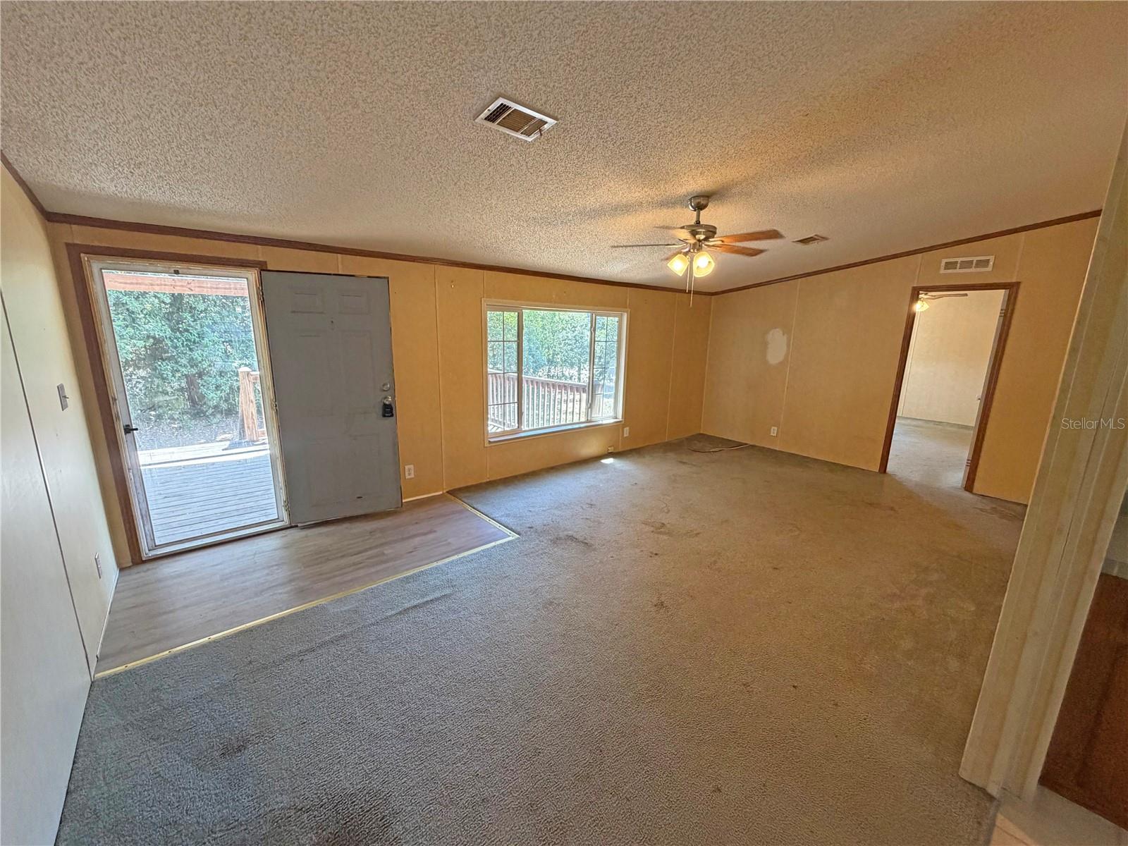 120 Peach Property Photo 4