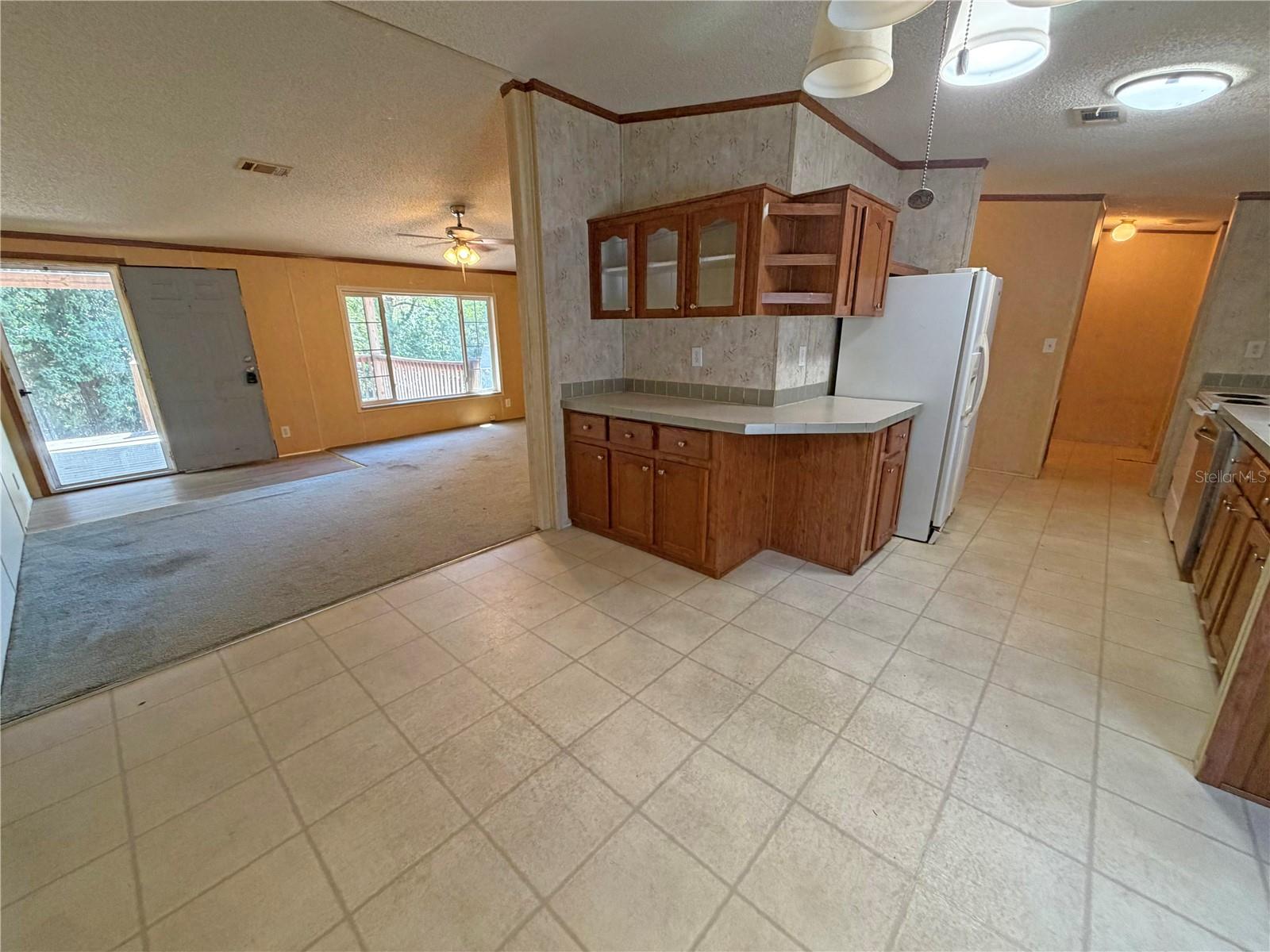 120 Peach Property Photo 5