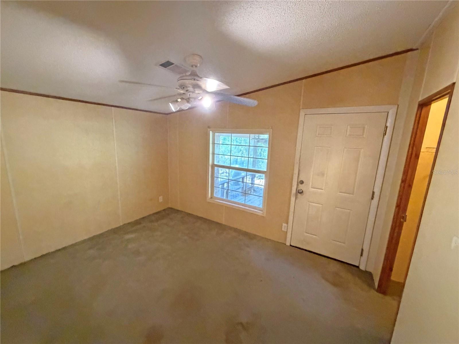 120 Peach Property Photo 18